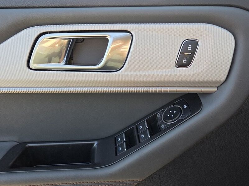 New 2026 Ford Explorer - photo 32
