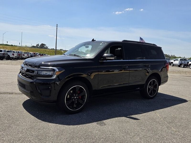 Used 2024 Ford Expedition - photo 7