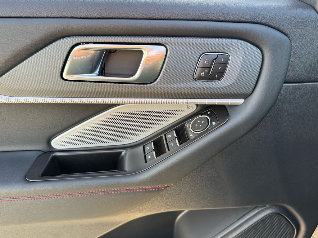 New 2026 Ford Explorer - photo 11