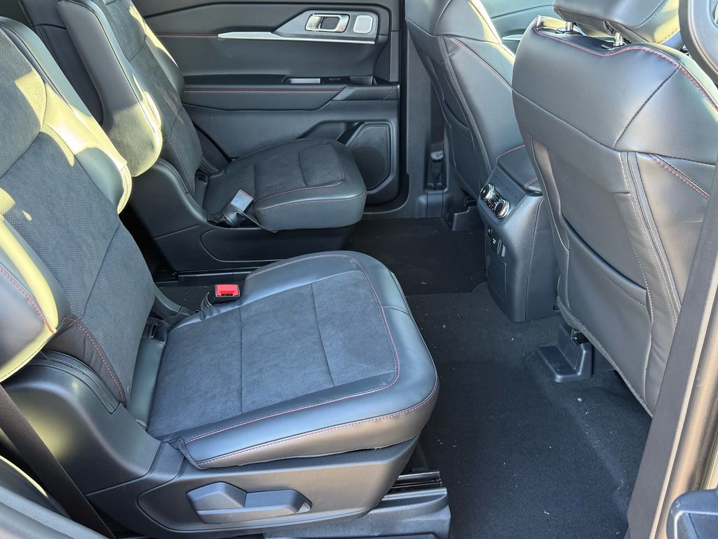 New 2026 Ford Explorer - photo 14