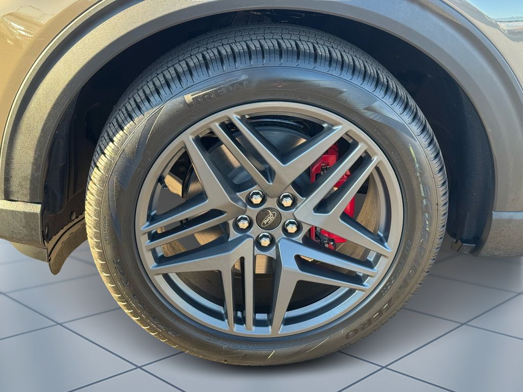 New 2026 Ford Explorer - photo 7
