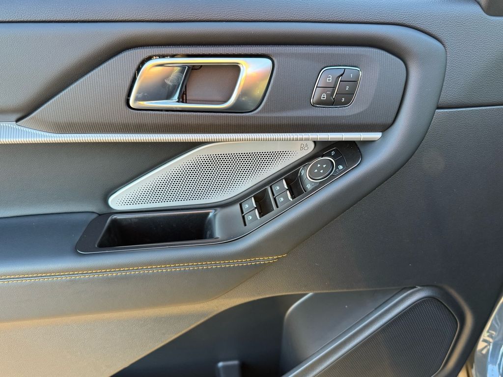 New 2026 Ford Explorer - photo 11