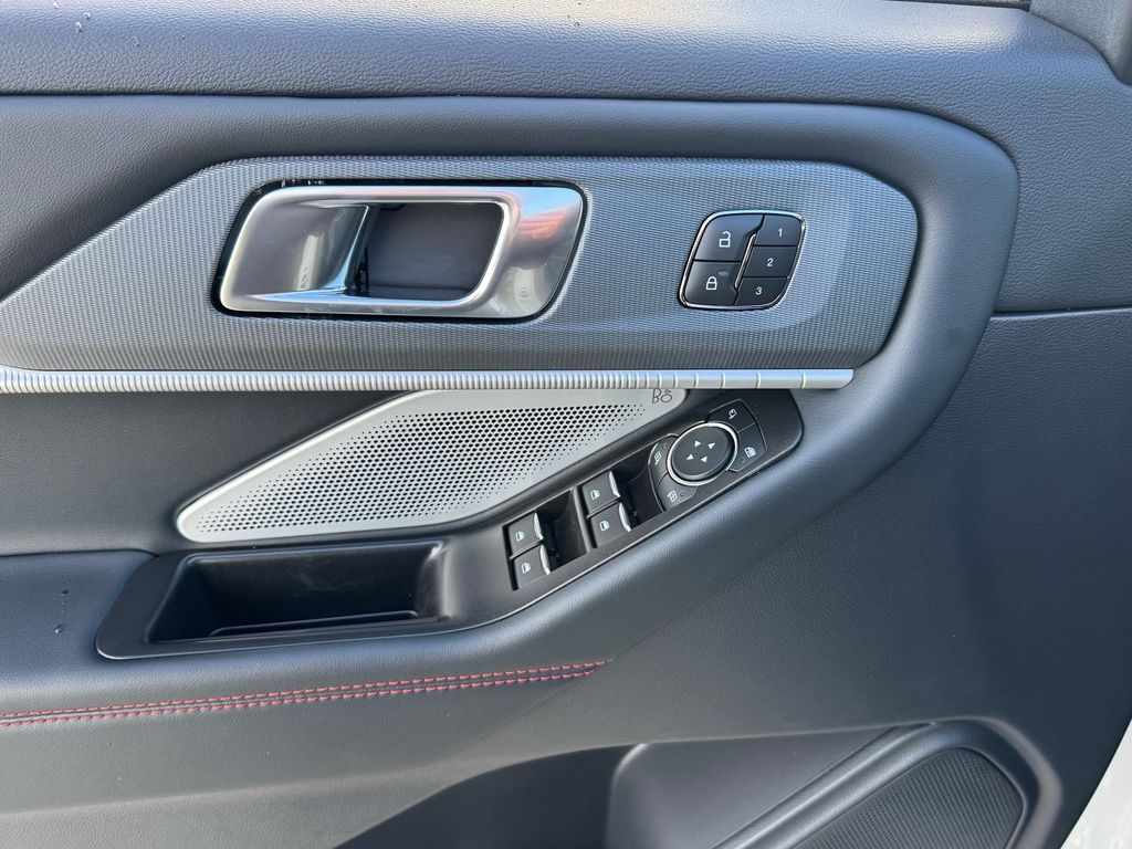 New 2026 Ford Explorer - photo 11