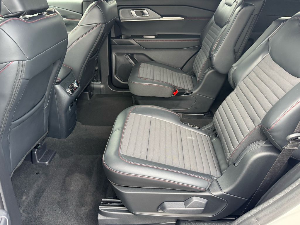 New 2026 Ford Explorer - photo 12