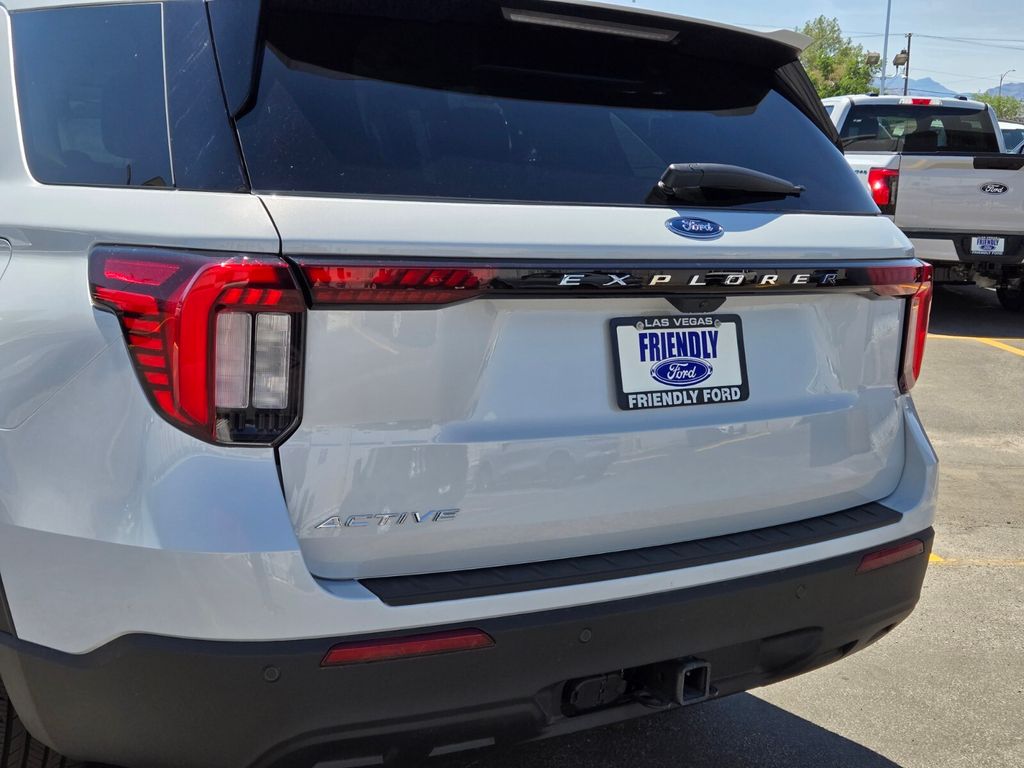 New 2026 Ford Explorer - photo 8