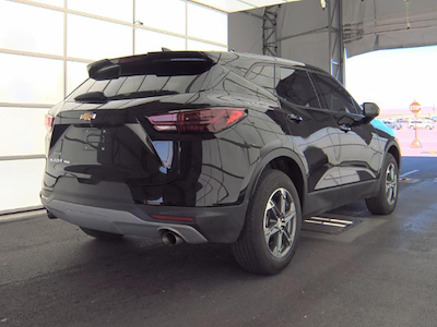 Used 2023 Chevrolet Blazer - photo 1