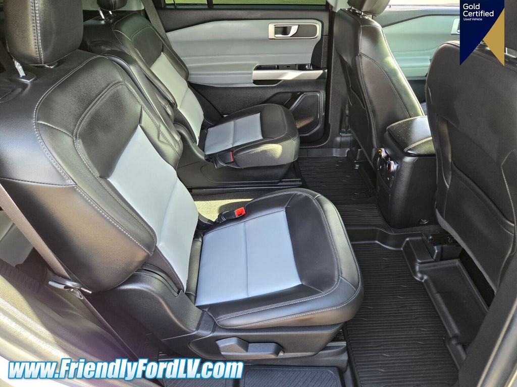 Used 2023 Ford Explorer - photo 10