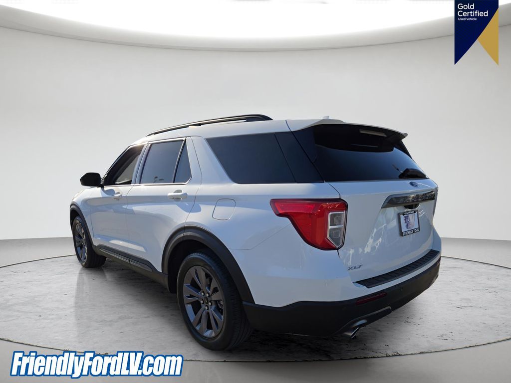 Used 2023 Ford Explorer - photo 2