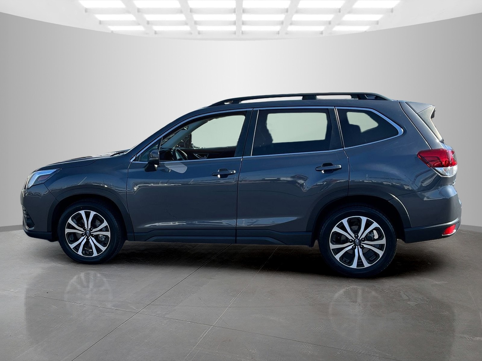 Used 2022 Subaru Forester - photo 9