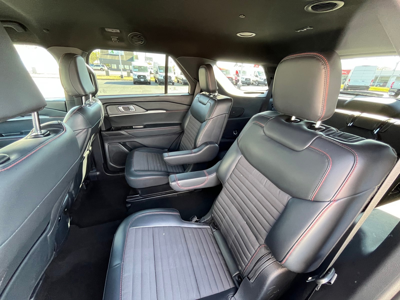 Used 2025 Ford Explorer - photo 19