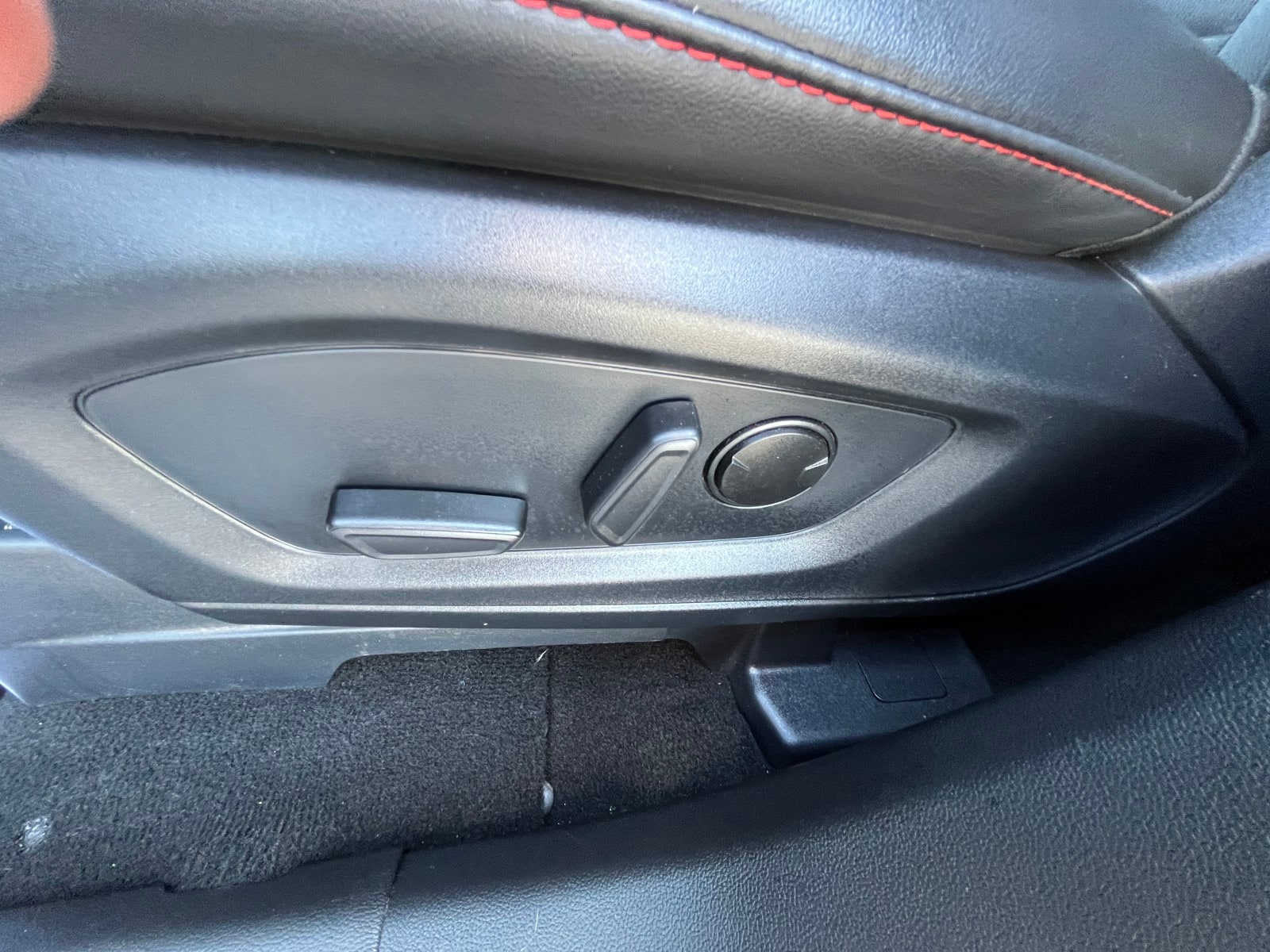 Used 2025 Ford Explorer - photo 21