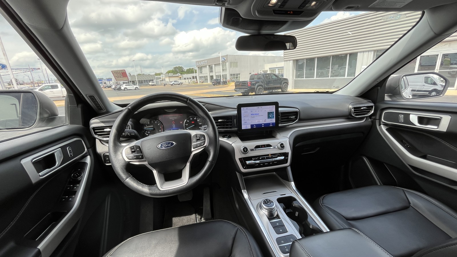 Used 2024 Ford Explorer - photo 16