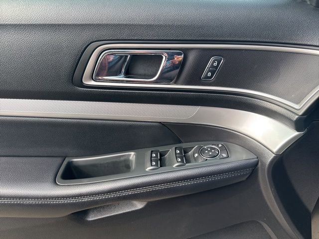 Used 2017 Ford Explorer - photo 24