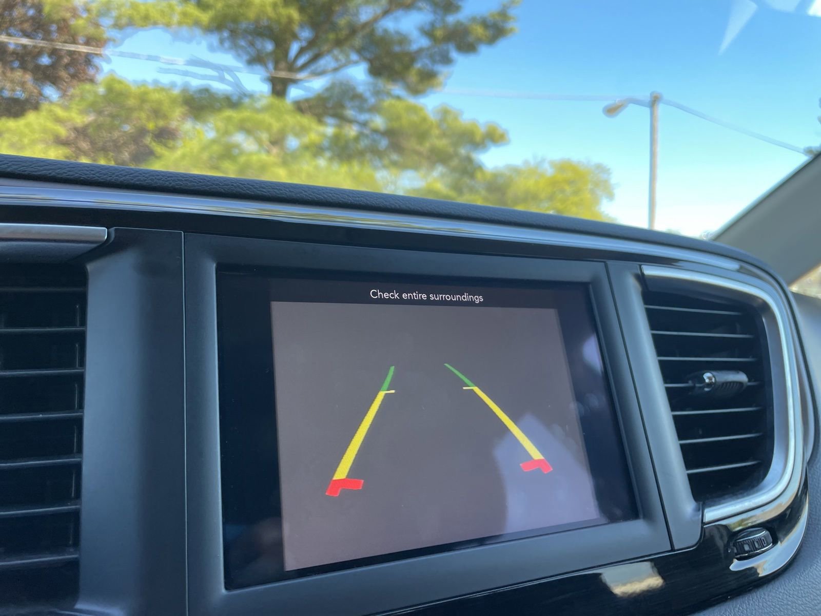 Used 2018 Chrysler Pacifica - photo 6
