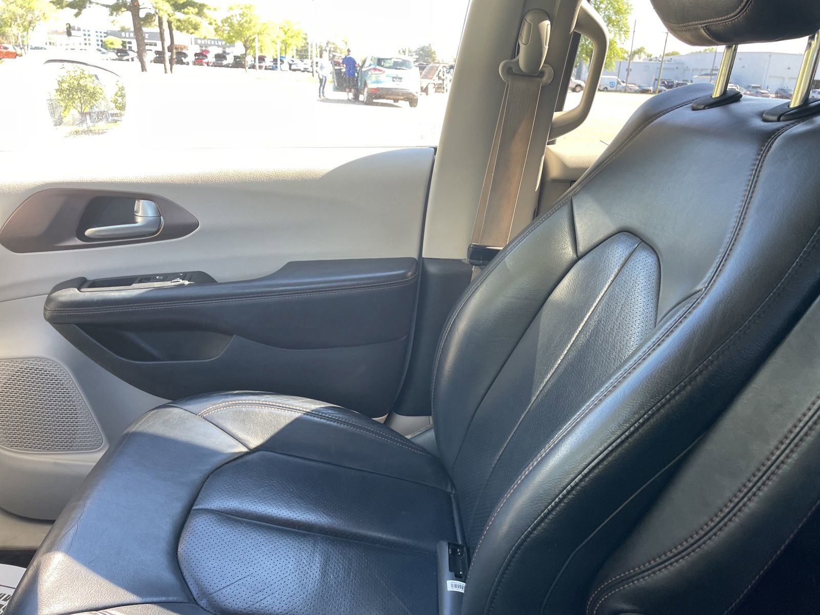 Used 2018 Chrysler Pacifica - photo 14