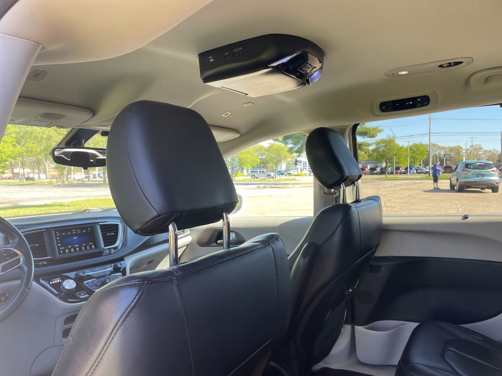 Used 2018 Chrysler Pacifica - photo 20