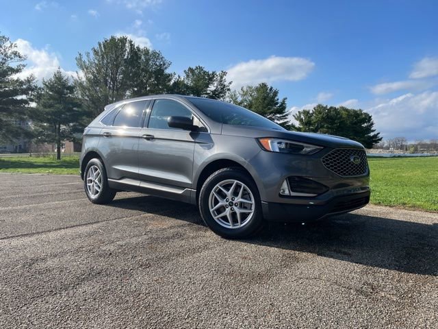 Used 2023 Ford Edge - photo 36