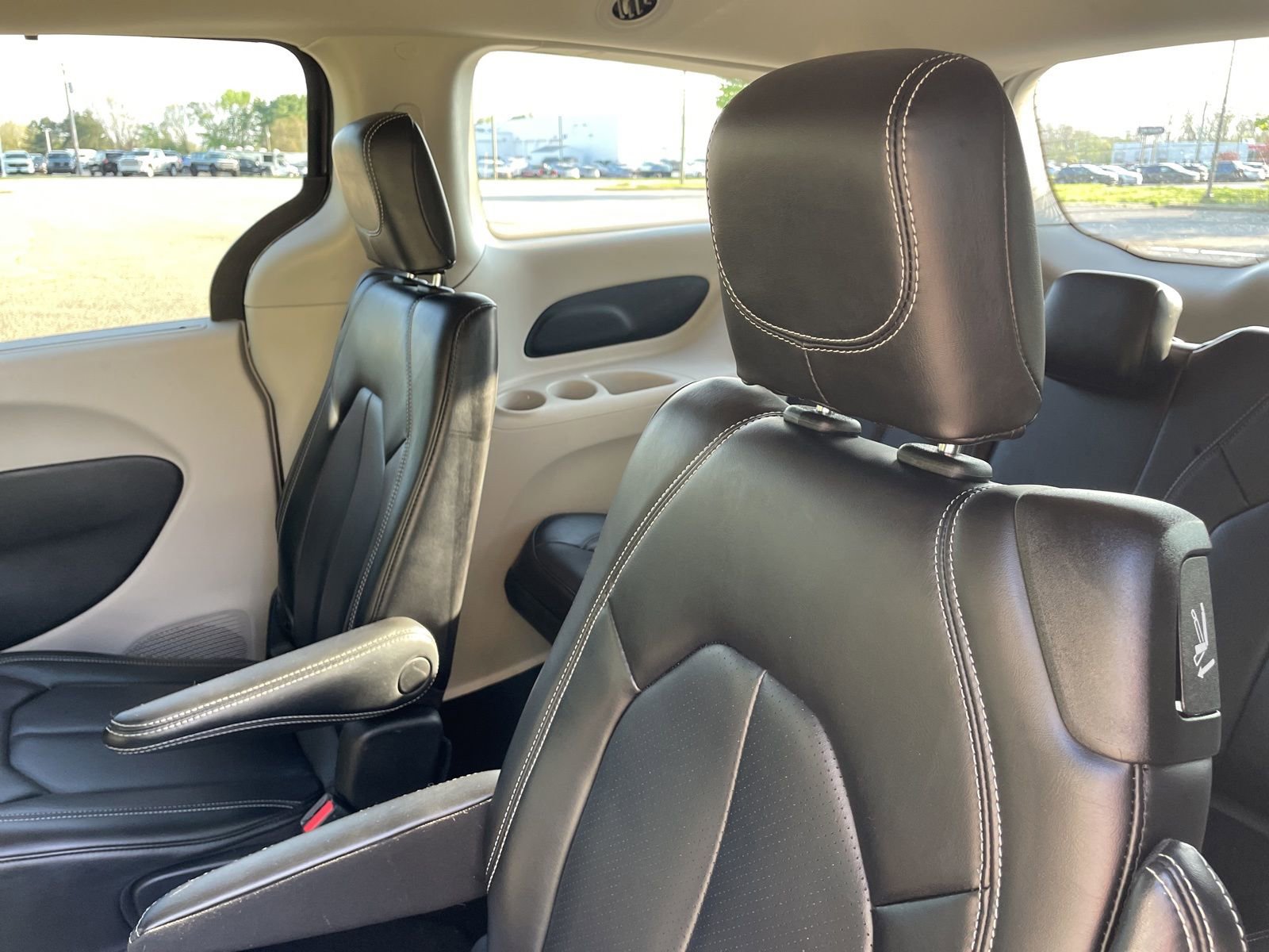 Used 2023 Chrysler Pacifica - photo 24