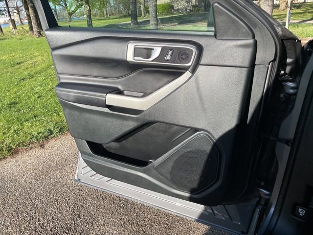 Used 2024 Ford Explorer - photo 26
