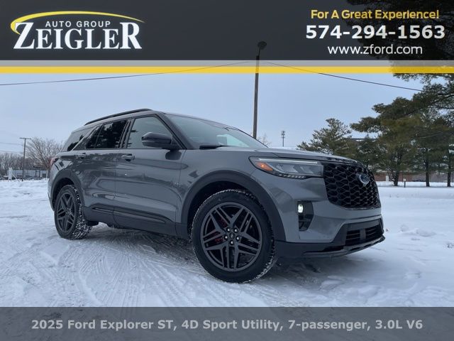 Used 2025 Ford Explorer - photo 1