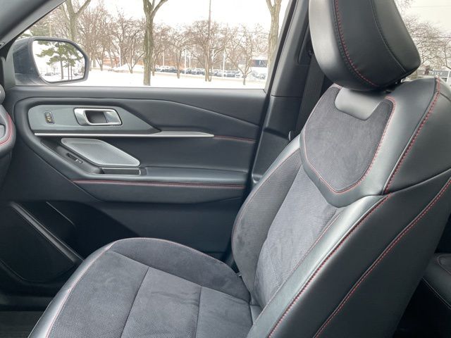 Used 2025 Ford Explorer - photo 21