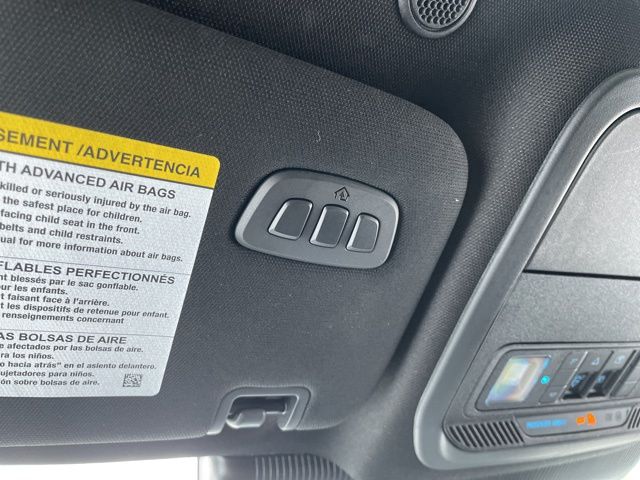 Used 2025 Ford Explorer - photo 24