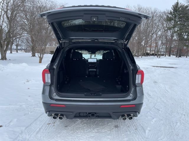 Used 2025 Ford Explorer - photo 32