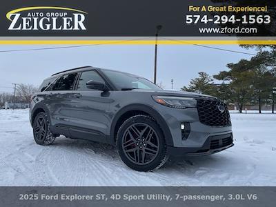 Used 2025 Ford Explorer - photo 1