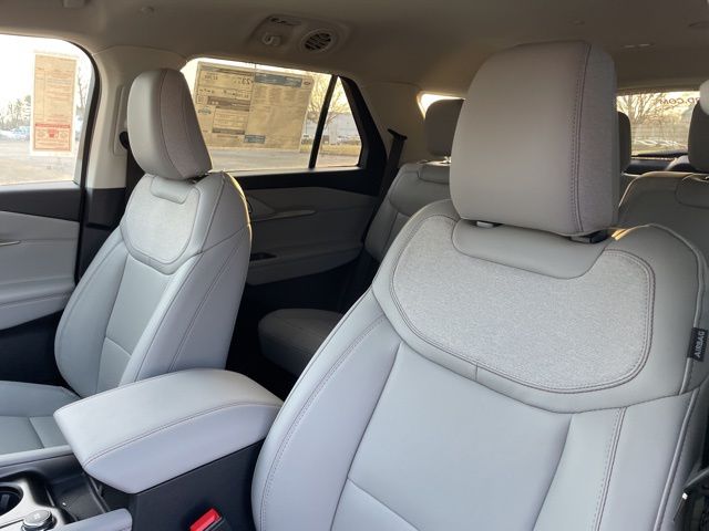 New 2026 Ford Explorer - photo 9