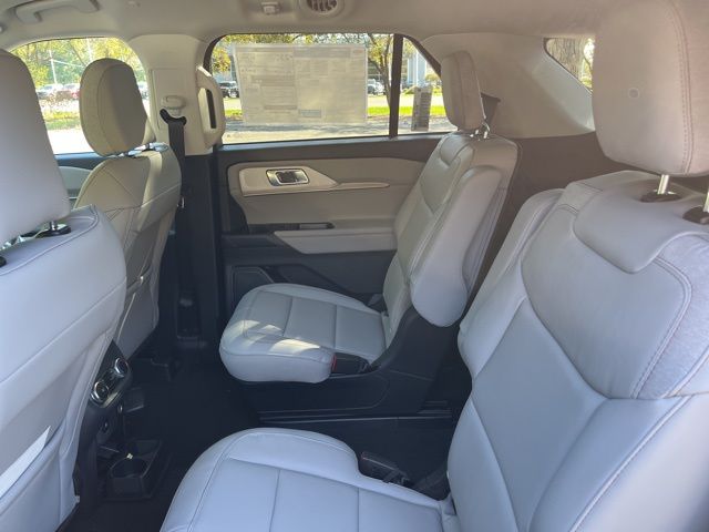 New 2026 Ford Explorer - photo 29
