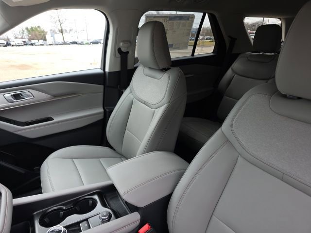 New 2026 Ford Explorer - photo 29