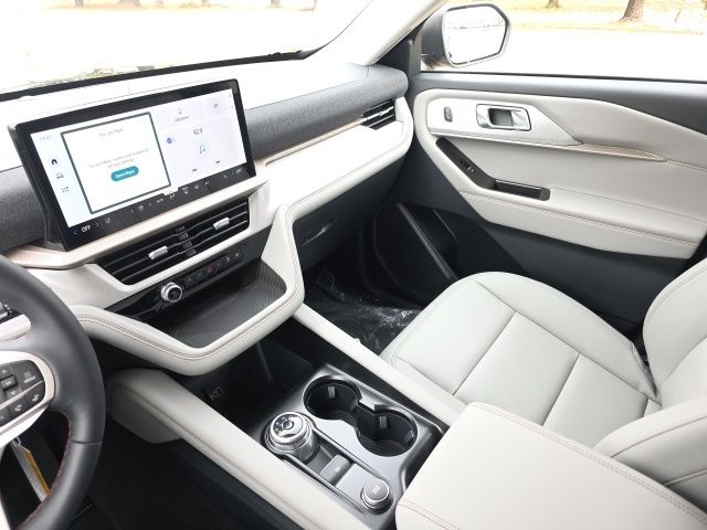 New 2026 Ford Explorer - photo 6