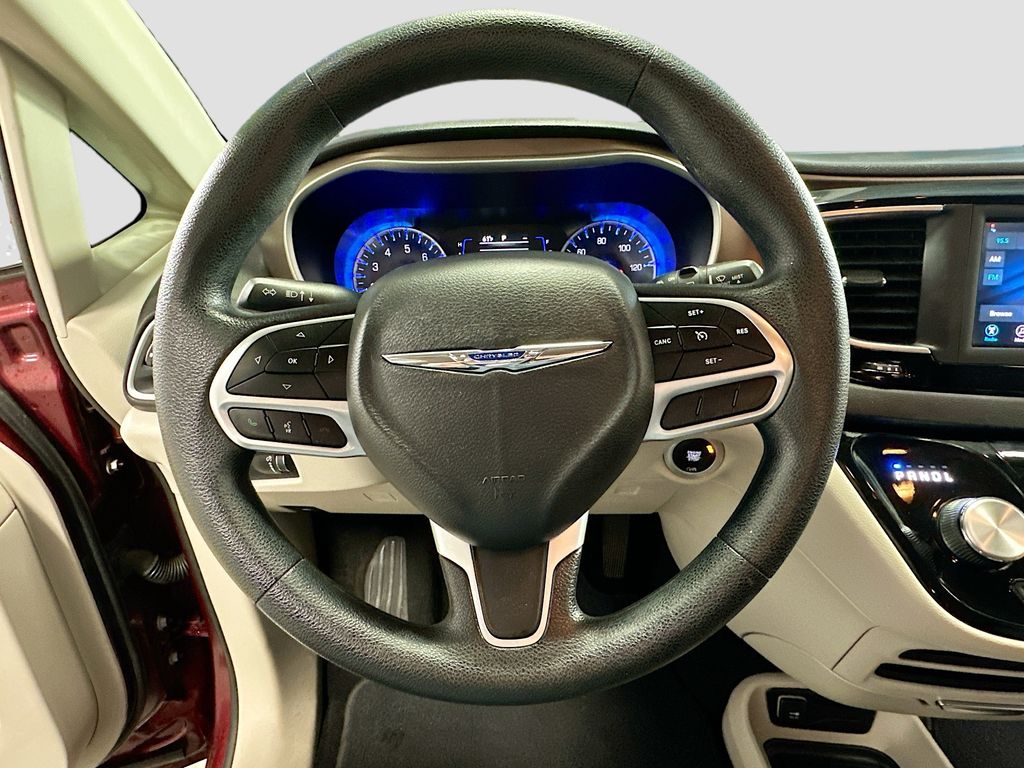 Used 2019 Chrysler Pacifica - photo 14