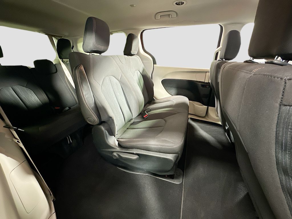 Used 2019 Chrysler Pacifica - photo 30