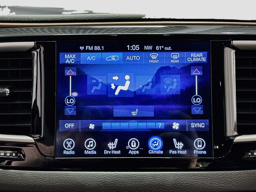 Used 2017 Chrysler Pacifica - photo 18