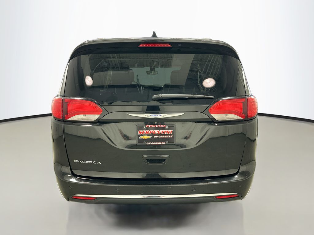 Used 2017 Chrysler Pacifica - photo 9