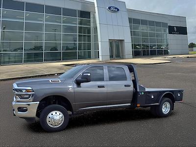 Used 2025 Ram 3500 - photo 1