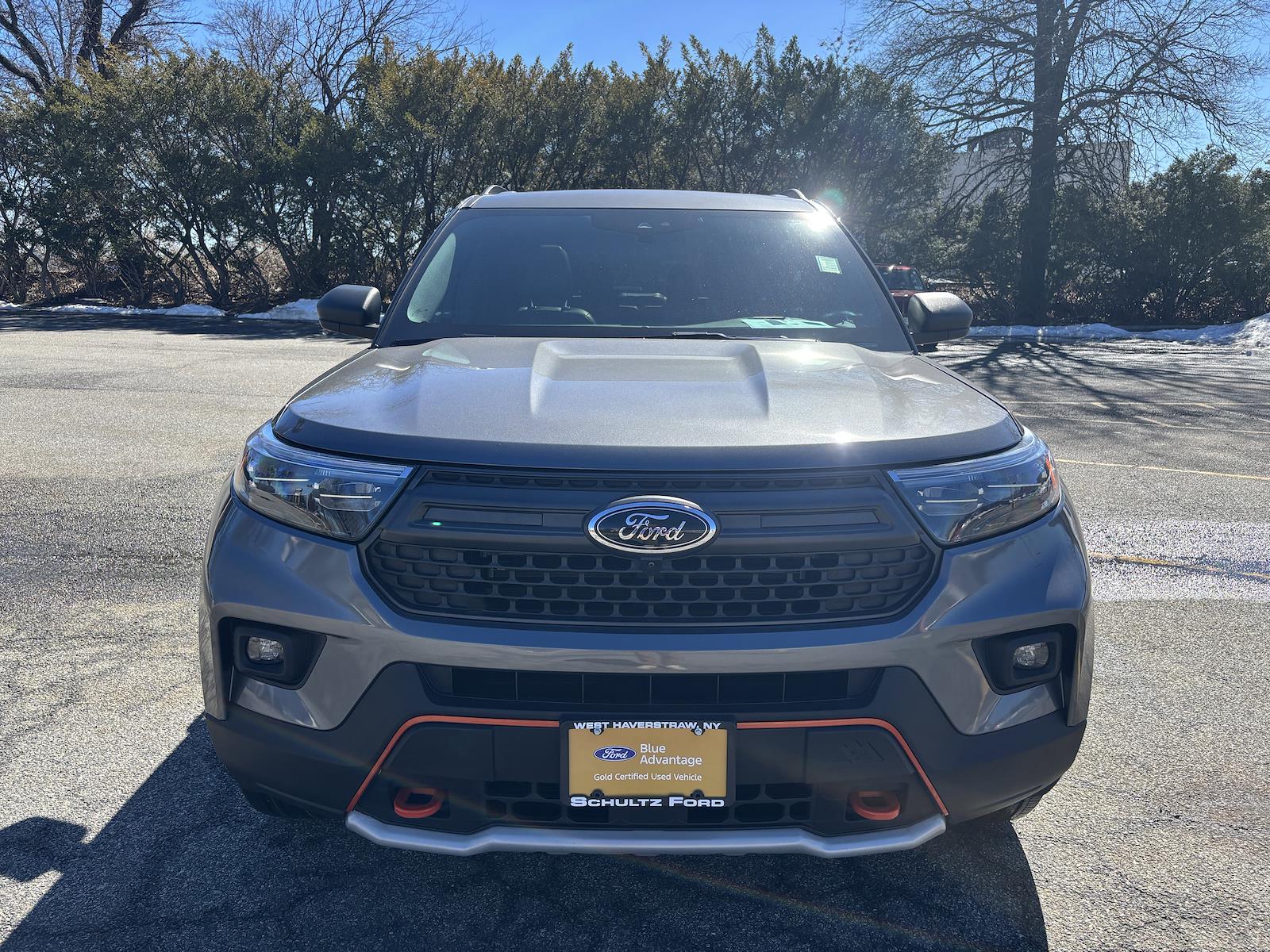 Used 2022 Ford Explorer - photo 2
