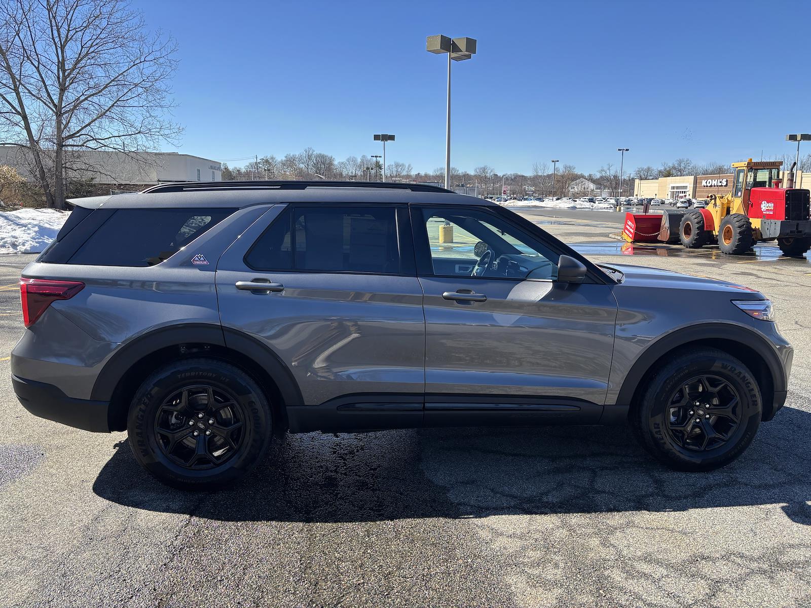 Used 2022 Ford Explorer - photo 11