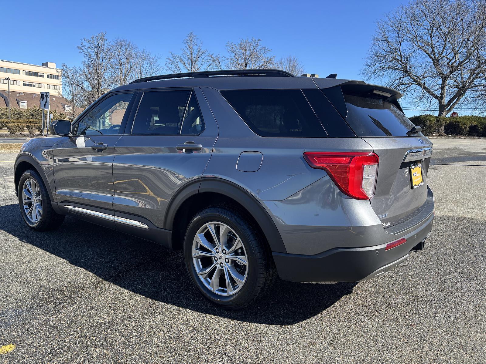 Used 2023 Ford Explorer - photo 6
