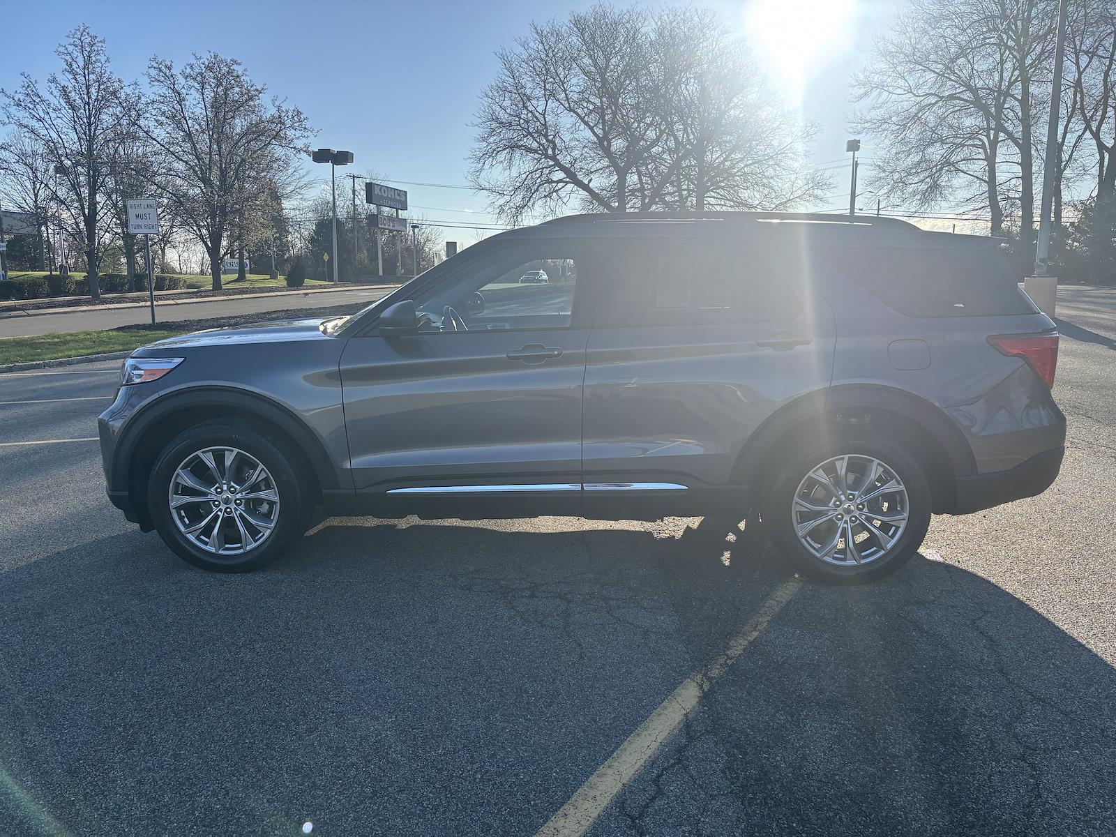 Used 2022 Ford Explorer - photo 5