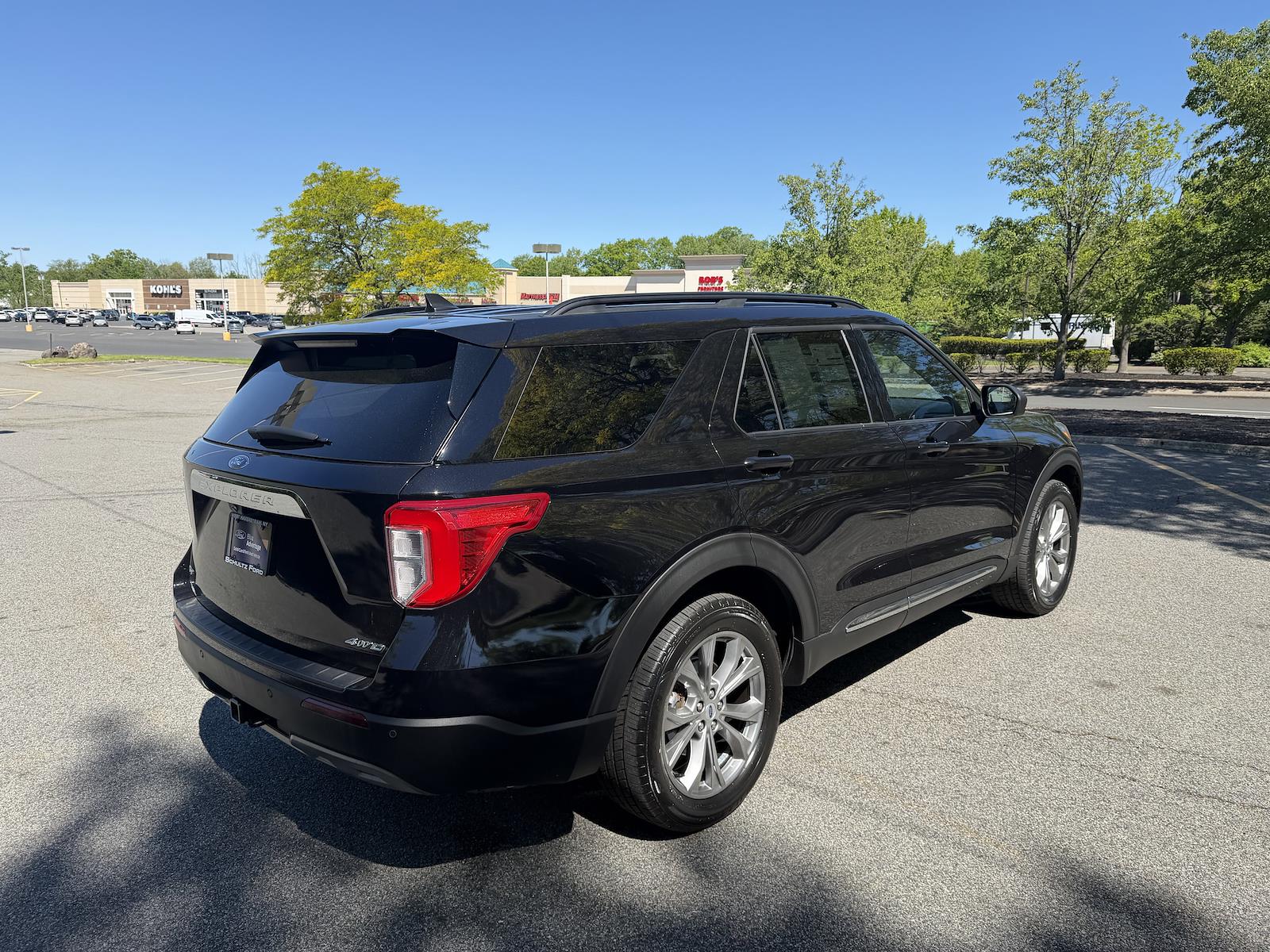 Used 2023 Ford Explorer - photo 9