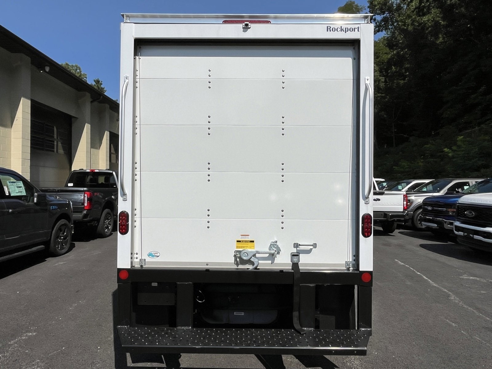 New 2025 Ford E-350 - photo 2
