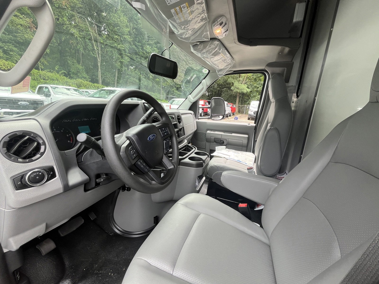 New 2025 Ford E-350 - photo 16