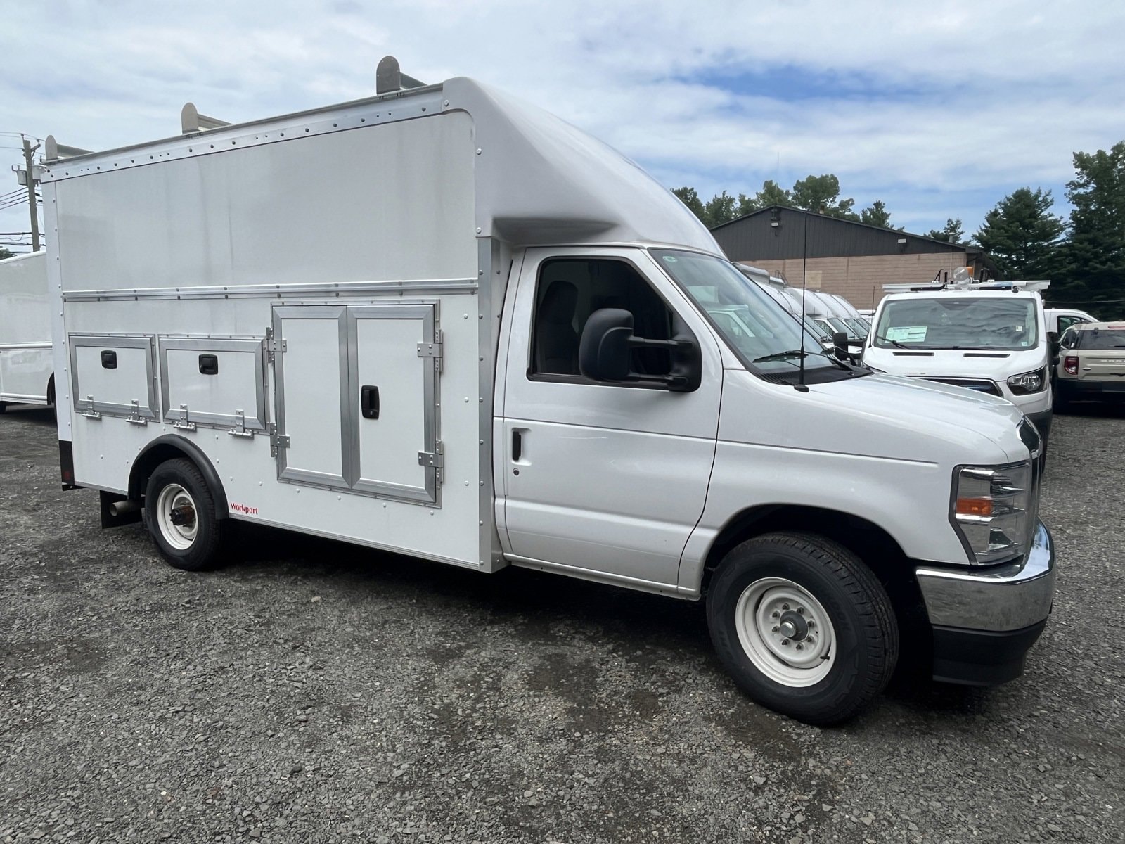 New 2025 Ford E-350 - photo 1