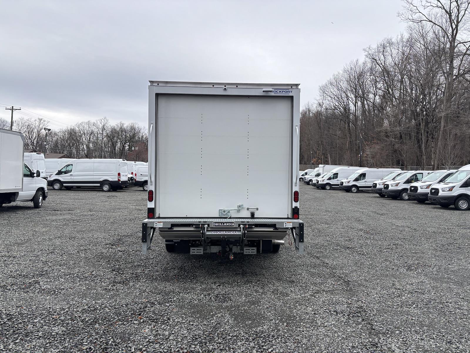 New 2026 Ford E-450 - photo 7