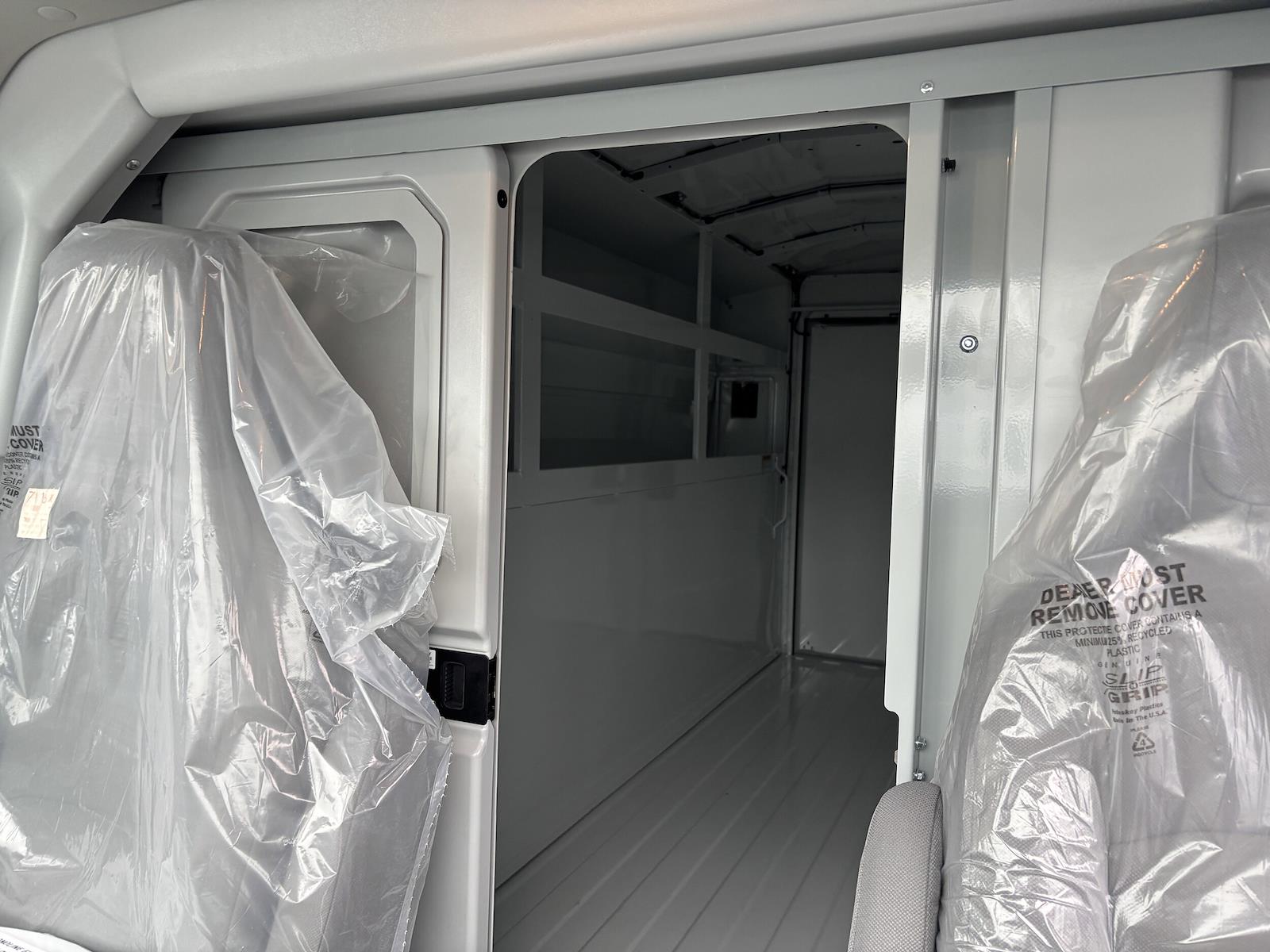 New 2026 Ford E-350 - photo 10
