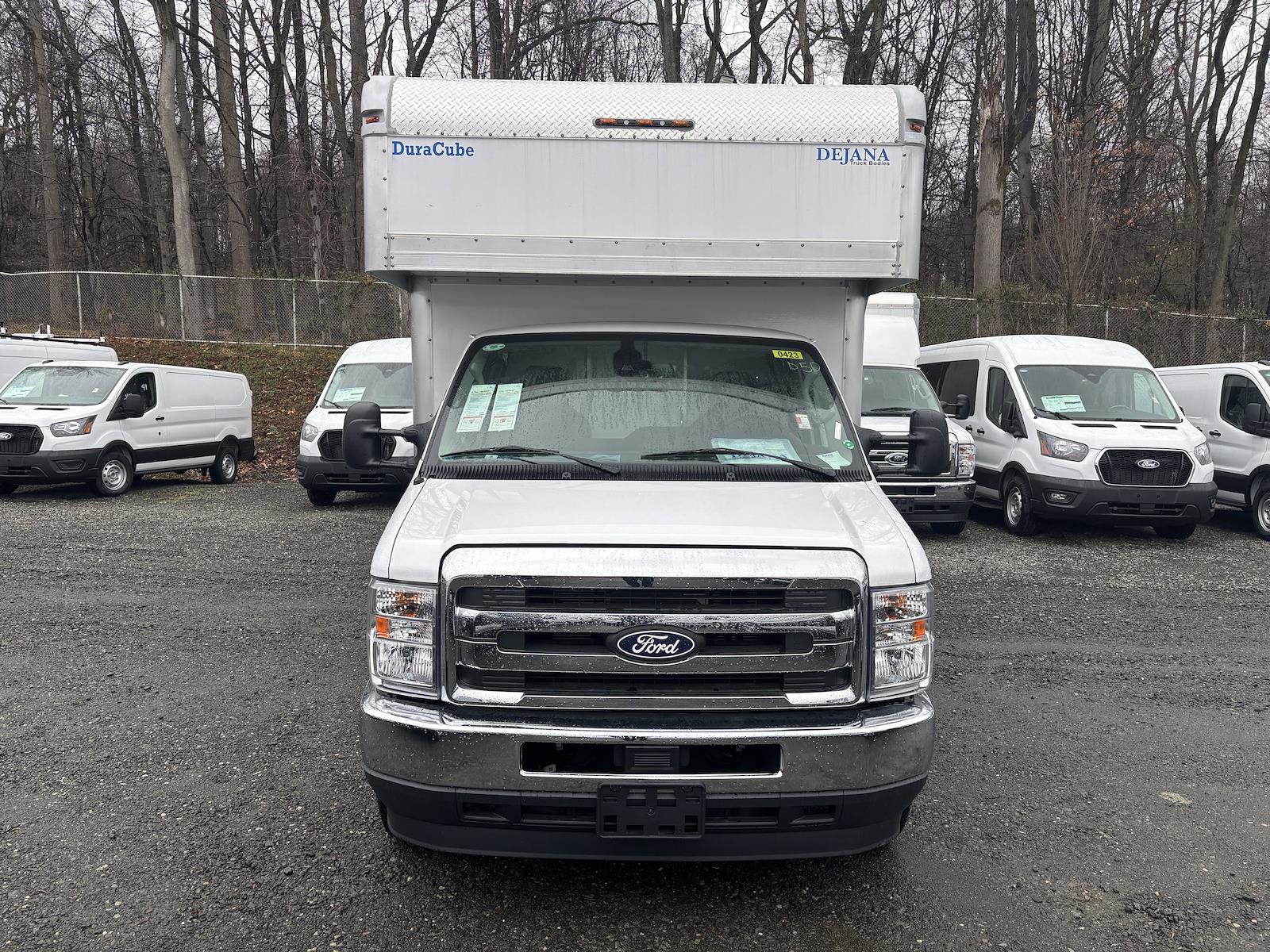 New 2026 Ford E-350 - photo 5