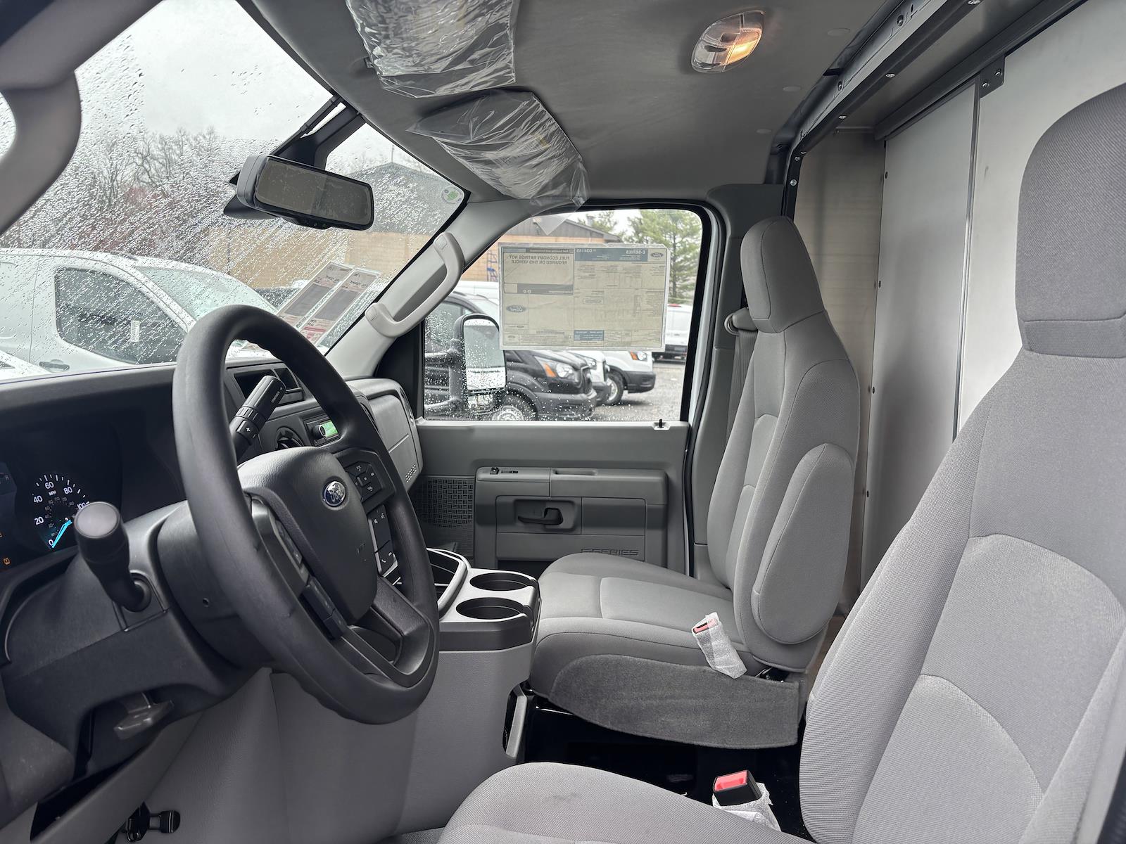 New 2026 Ford E-350 - photo 18