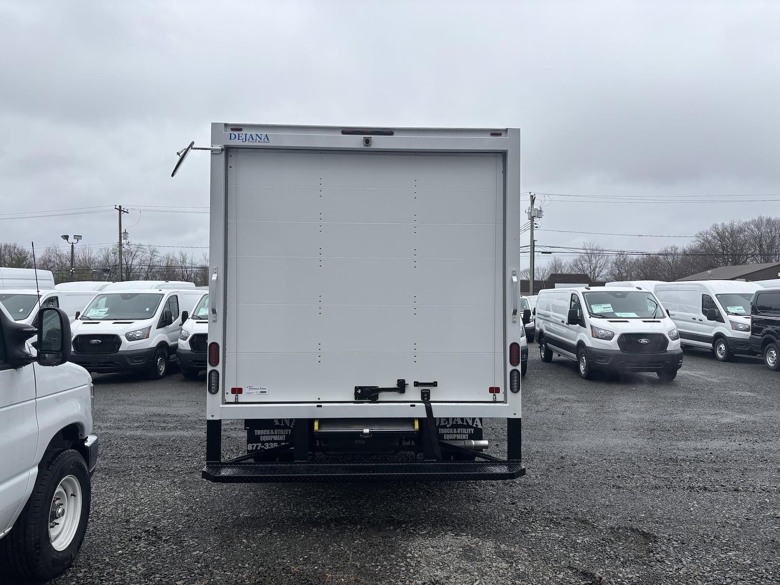 New 2026 Ford E-350 - photo 7